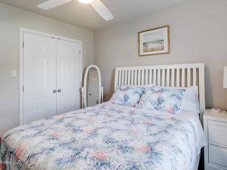 1131 Century Oaks Dr #A — Photo 15