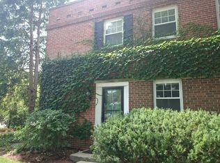 141 Independence Dr, Chestnut Hill, MA 02467