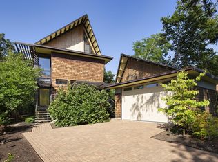 550 Green Bay Rd, Glencoe, IL 60022