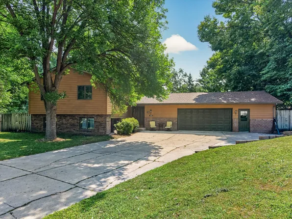 1810 Cedar Pl, Buffalo, MN 55313