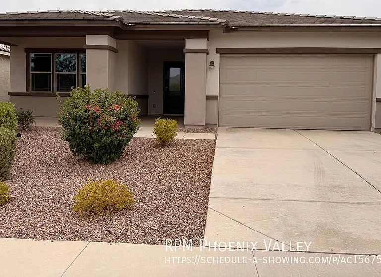 5151 N 181st Dr — Photo 1