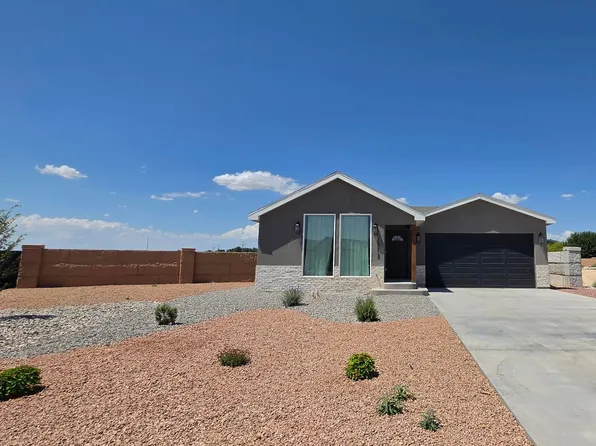 2312 Magnolia Ln, Roswell, NM 88201