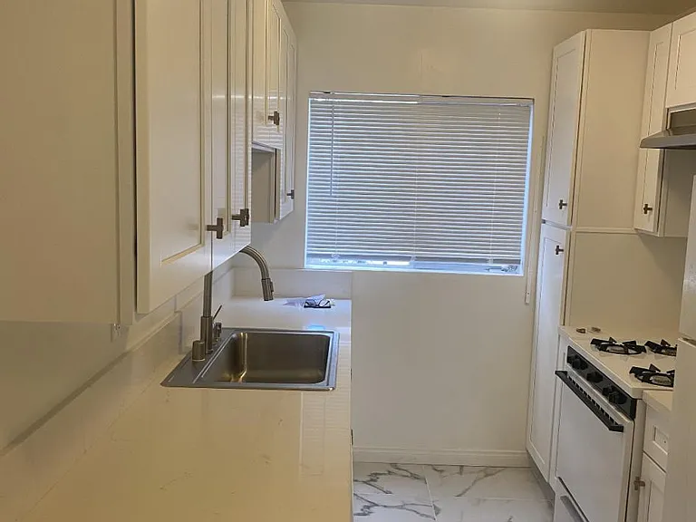 11747 Dorothy St #5 — Photo 6