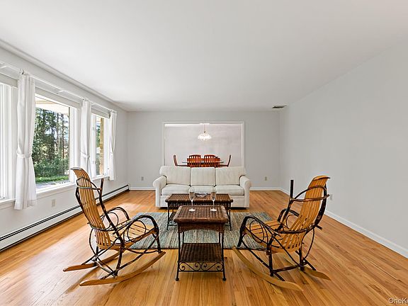 5th image of 2425 Evergreen Street