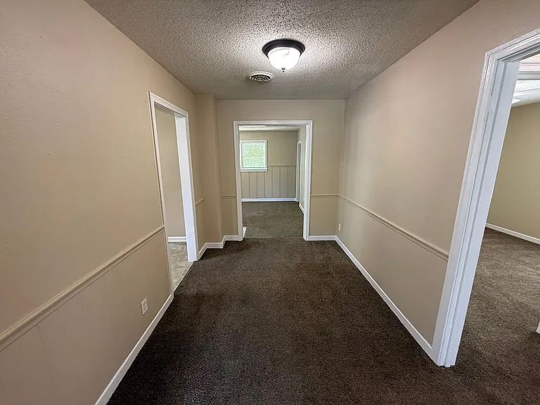 2242 Arlington Ave — Photo 10
