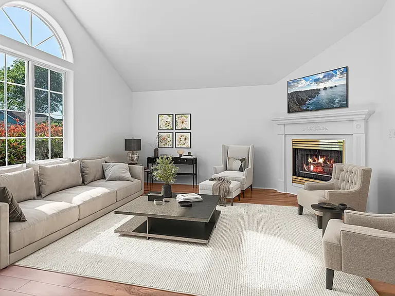 1744 Sandpiper Dr — Photo 4