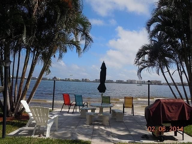 1st image of 1428 S Lakeside Dr APT 27