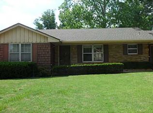 1721 N Oakhill Rd, Bethany, OK 73008