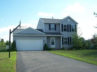 6714 Fox Run Dr NE, Rockford, MI 49341