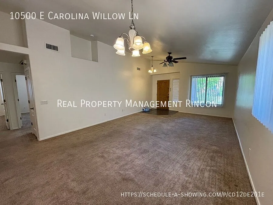 Building Photo - 10500 E Carolina Willow Ln