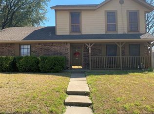 2610 W Wentwood Dr, Carrollton, TX 75007