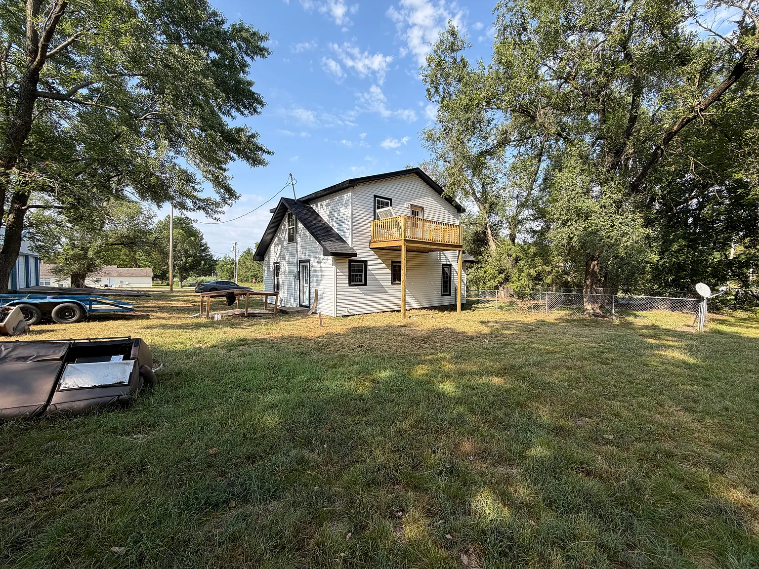 2 bed, 1600 sqft, $1,600 — Photo 4