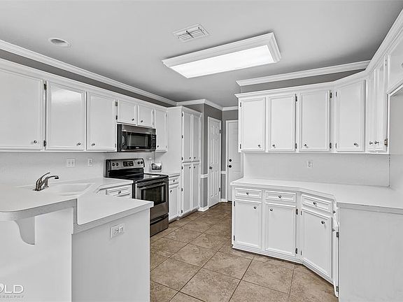 5th image of 5918 Midland St
