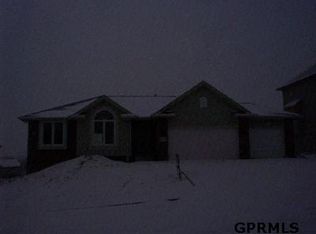 17214 Franklin St, Saint Omaha, NE 68116