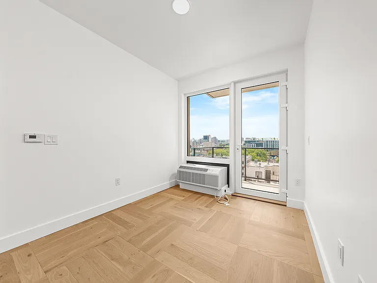 526 Baltic St #2E — Photo 5