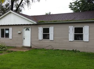 1592 180th Pl, Hammond, IN 46324