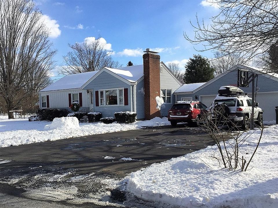 Front yard & driveway