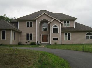 142 Hilltop Rd, Lancaster, MA 01523