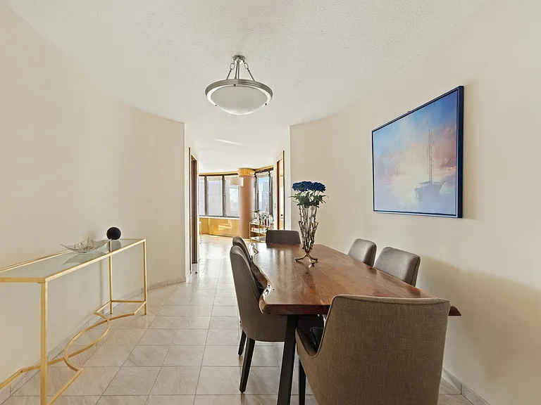 330 E 38th St #35D — Photo 7