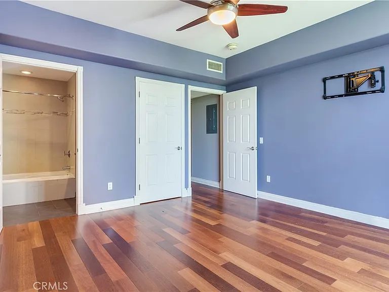 333 N Hill Ave #305 — Photo 18