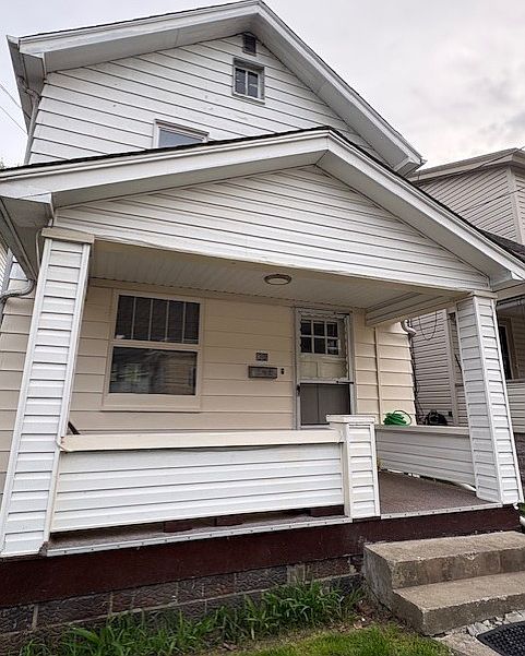 Front of home with covered front porch