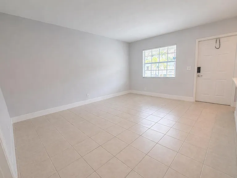 2660 NE 8th Ave #216 — Photo 8