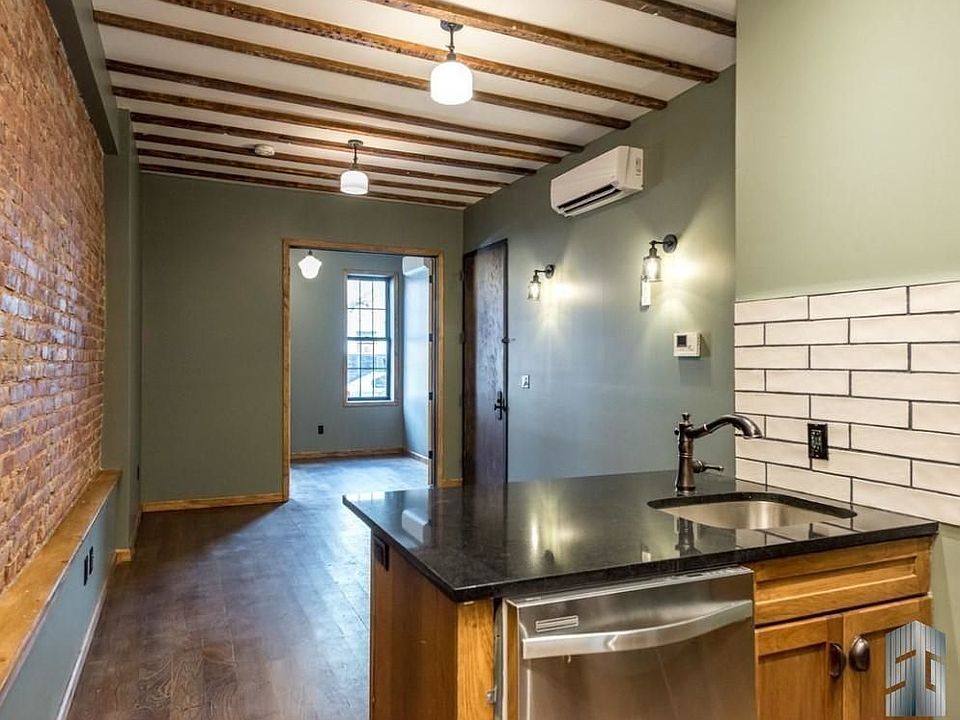 1st image of 194 Montrose Ave #2M