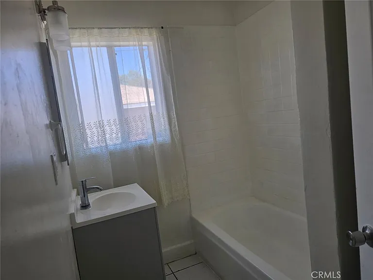 3139 Ohio Ave — Photo 5