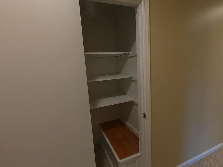 5830 Perry Ln — Photo 33