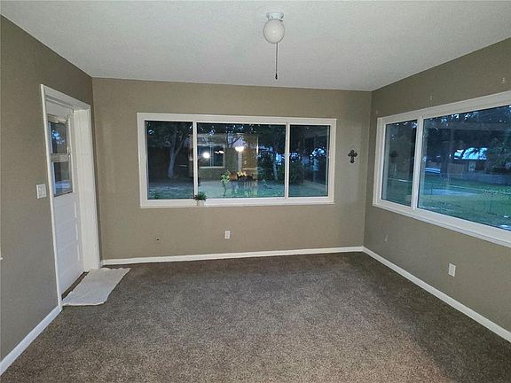 5th image of 21654 SW Raintree St