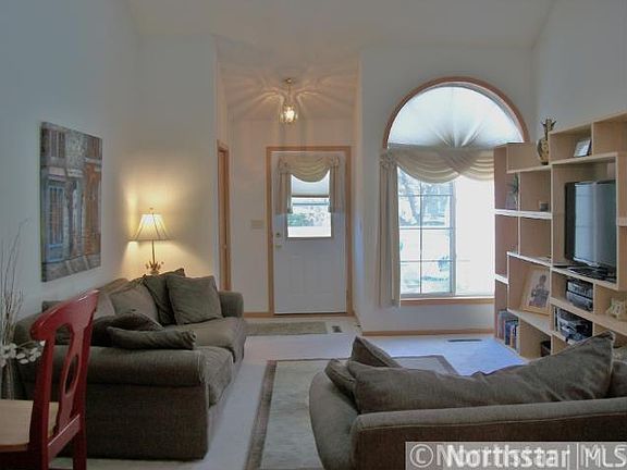 5th image of 1287 99th Ct NE #26
