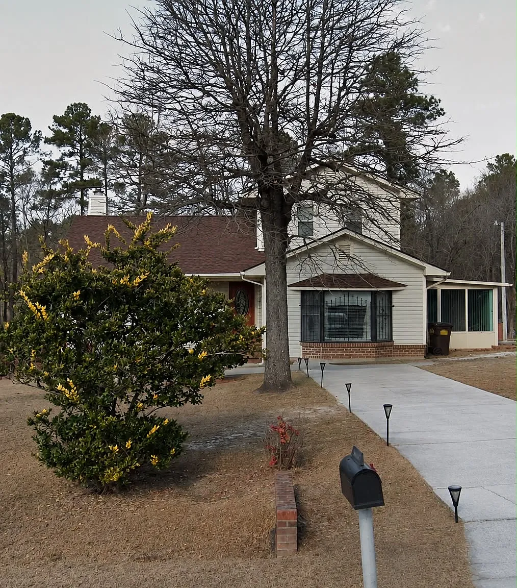 3 bed, 1936 sqft, $2,760 — Photo 1