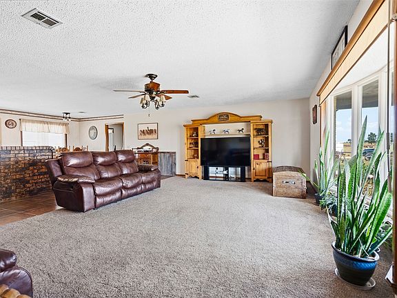 4th image of 9138 Stockton Rd