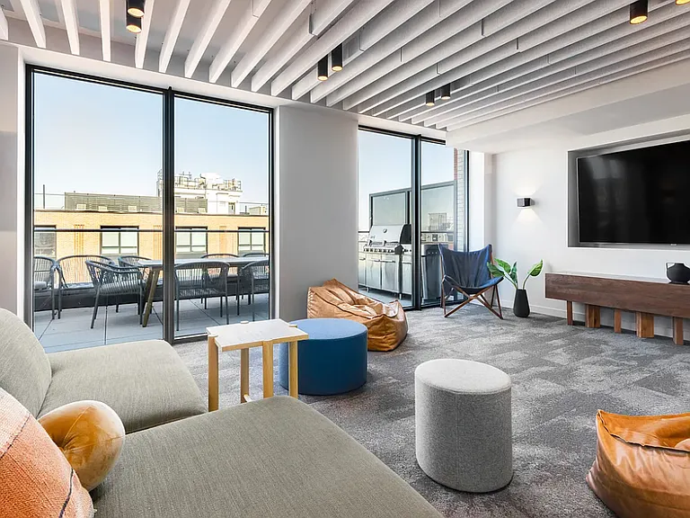 445 Grand Ave #213 — Photo 6