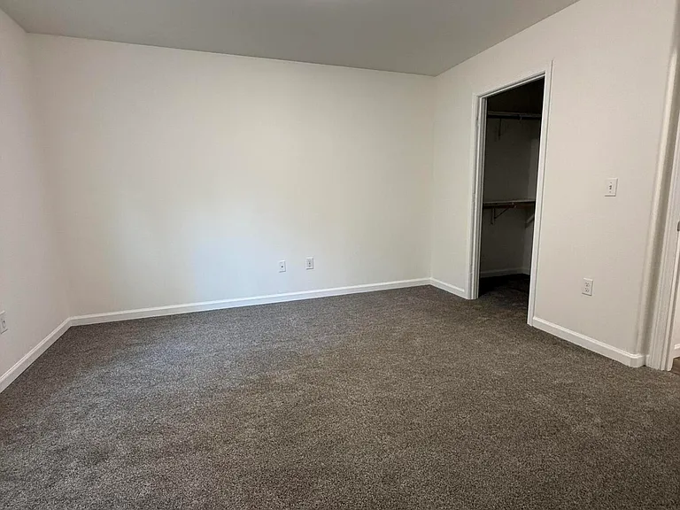 6588 W Beverly Hills Cir — Photo 9