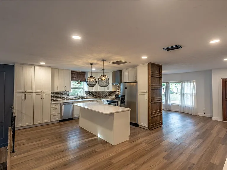 518 Crestover Dr — Photo 6
