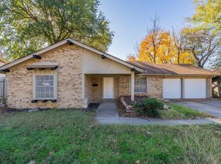 7424 Monterrey Dr, Fort Worth, TX 76112