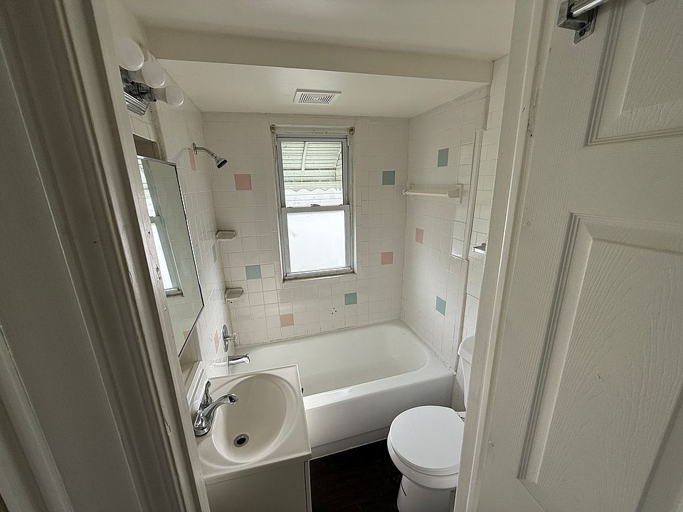 17705 Longfellow St, photo 8