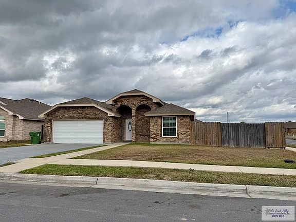 3rd image of 3529 Simmons Place Dr