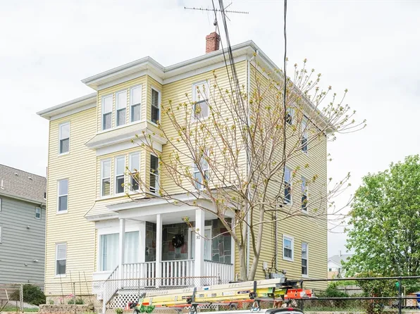 92 Ballard St, Fall River, MA 02720