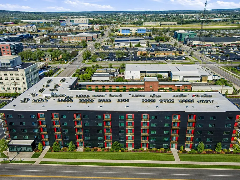Webster Station Flats — Photo 37