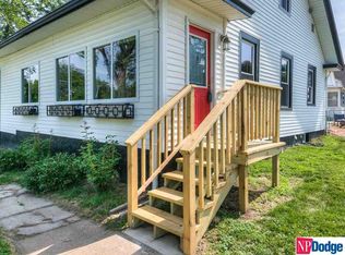 2921 Hanscom Blvd, Omaha, NE 68105