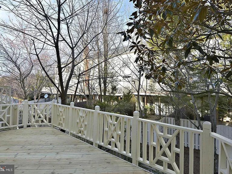 1809 Fawncrest Ct — Photo 5