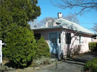 12 Park Ln, Norwalk, CT 06854