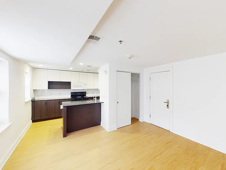Dining/Living room