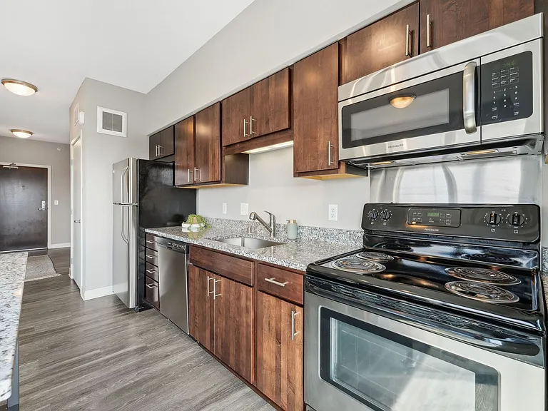 Spectrum Apartments & Townhomes — Photo 1