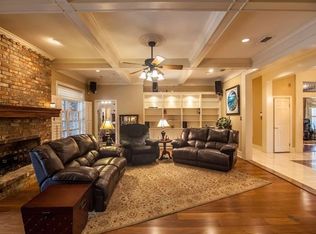 1009 Pine St, Bastrop, TX 78602
