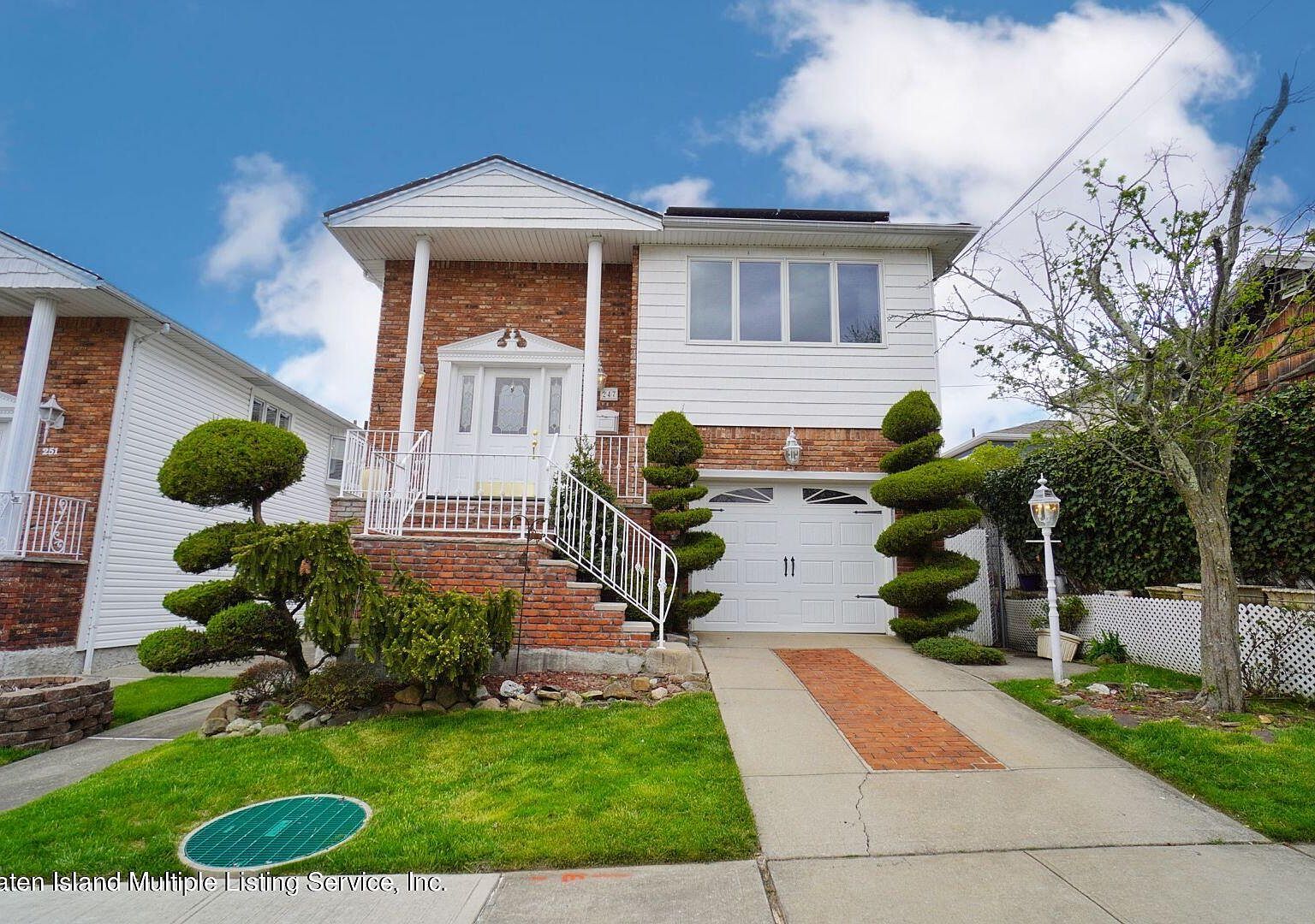 247 Amber St, Staten Island, NY 10306 Zillow