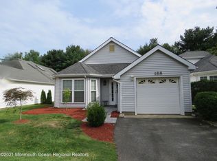 188 Peach Tree Pl, Freehold, NJ 07728
