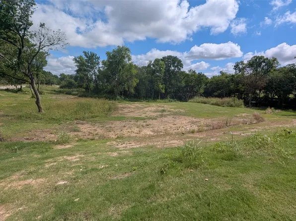 307 Ridgeview Rd, Sherman, TX 75092